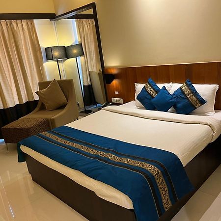 Hotel Landmark Ratnagiri Luaran gambar