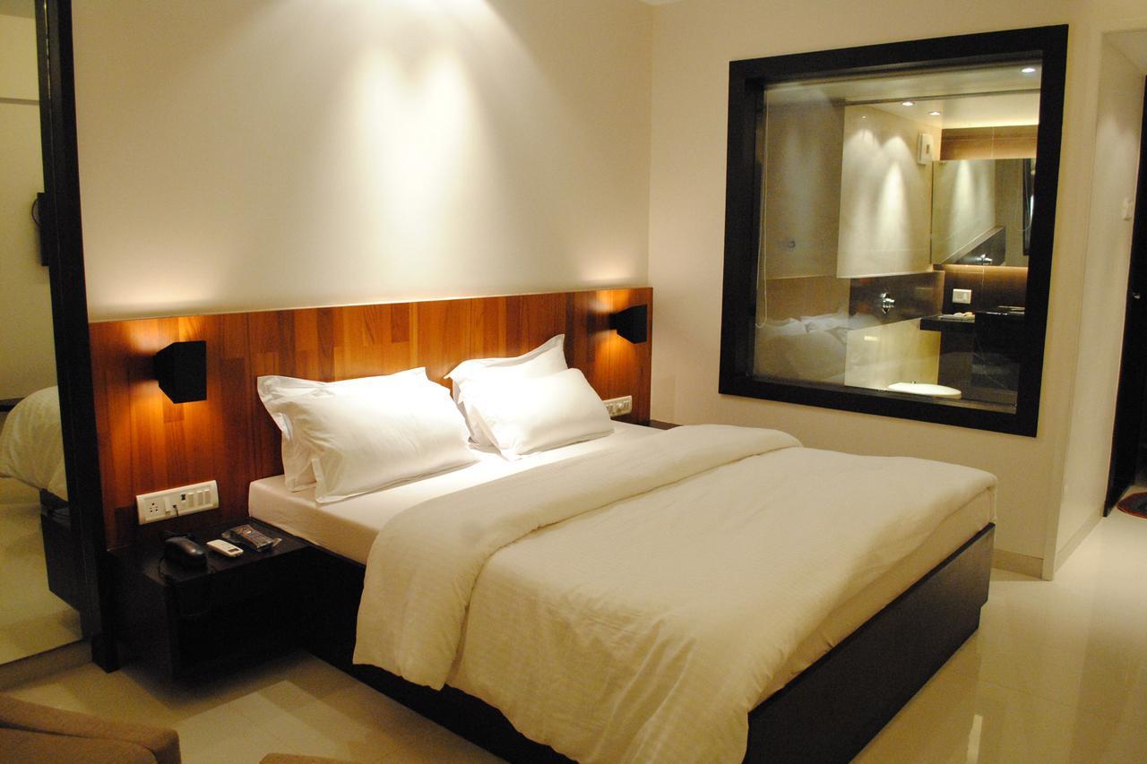Hotel Landmark Ratnagiri Luaran gambar