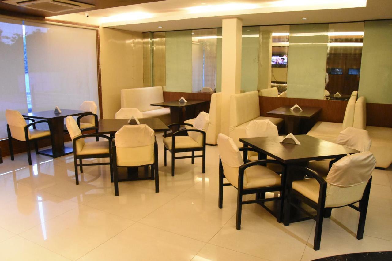 Hotel Landmark Ratnagiri Luaran gambar