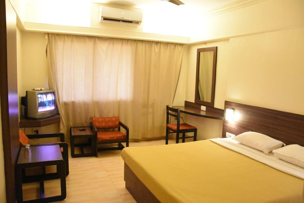 Hotel Landmark Ratnagiri Luaran gambar