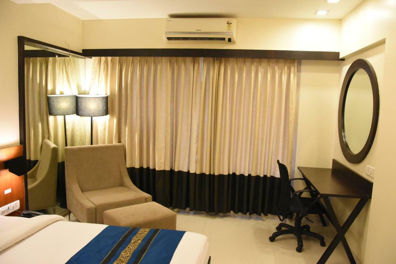 Hotel Landmark Ratnagiri Luaran gambar